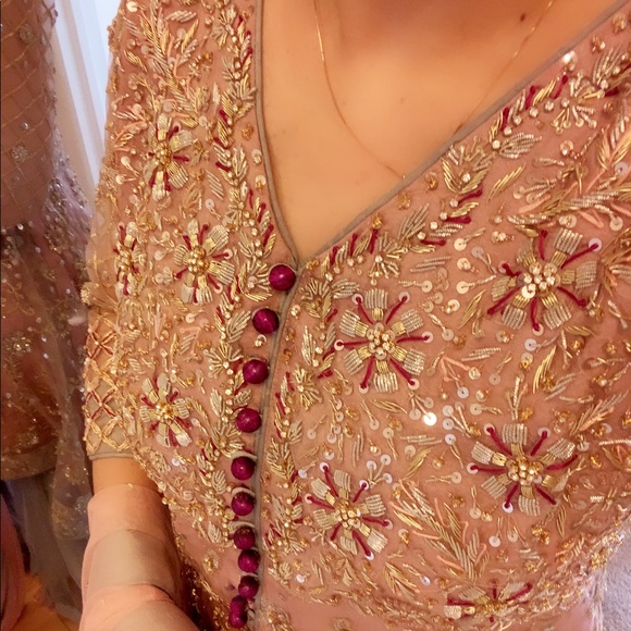 Pakistani designer Phatyma Khan kameez duppata - Picture 8 of 14